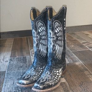Corral boots
